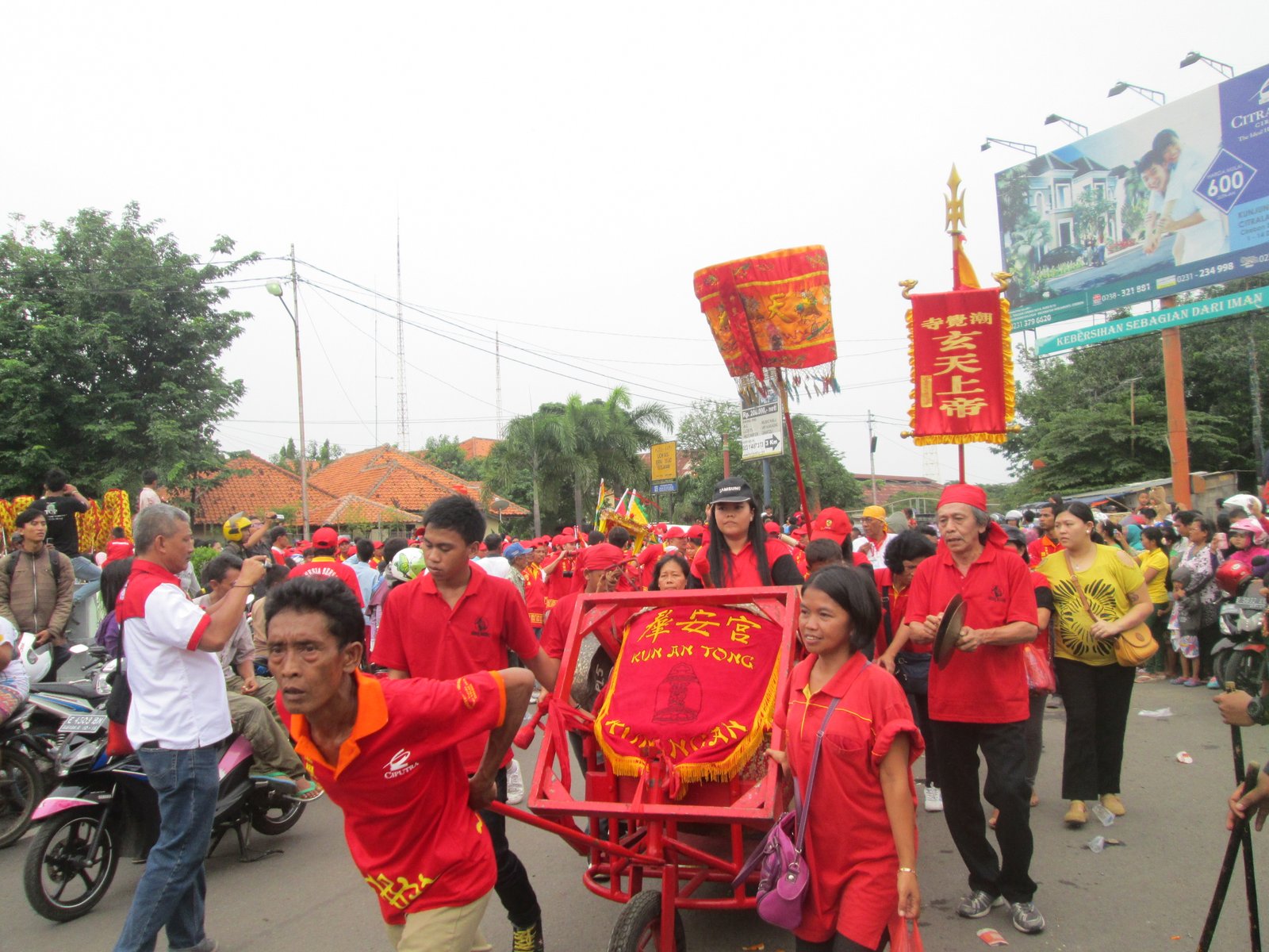 Imlek: Sebuah Upaya Memahami Budaya dan Keimanan
